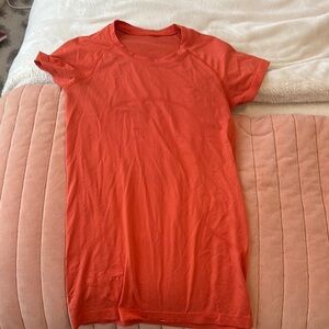 Lululemon swiftly tech